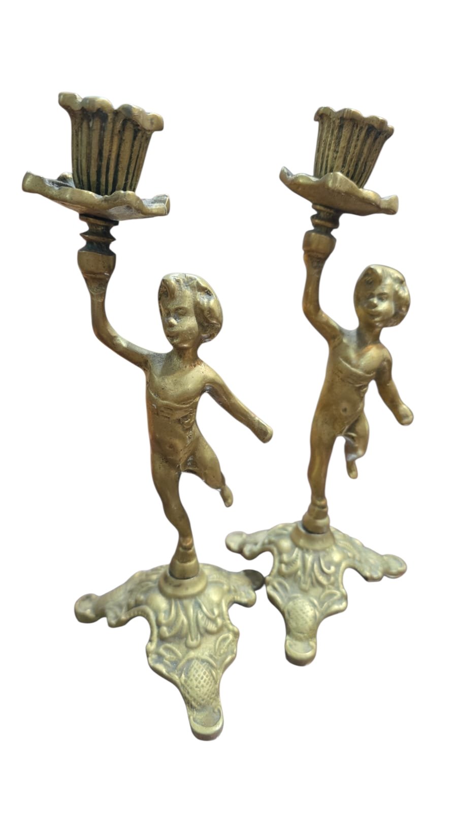 Castiçais putinos de bronze. (valor unitário)
