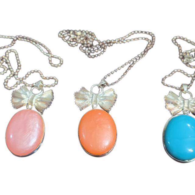 Trio de elegantes colares
