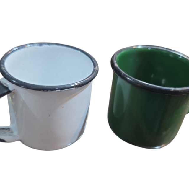Par de xícaras antigas de café em ágata