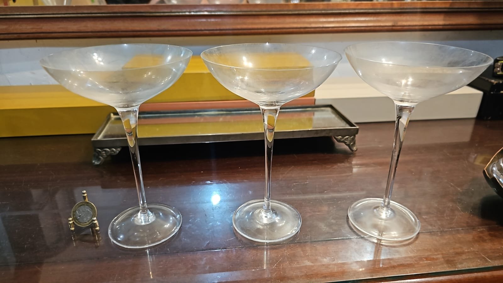 Elegantes e grandes taças de cristal - Imagem 2