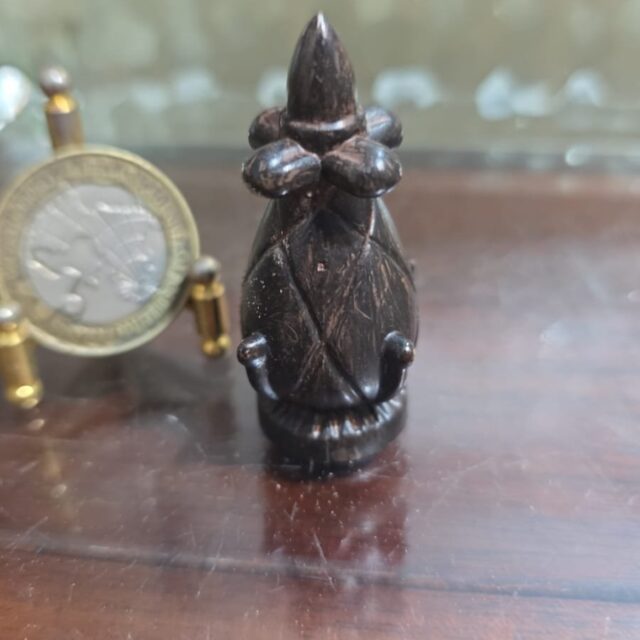 Acabamento de pinha, de aparafusar