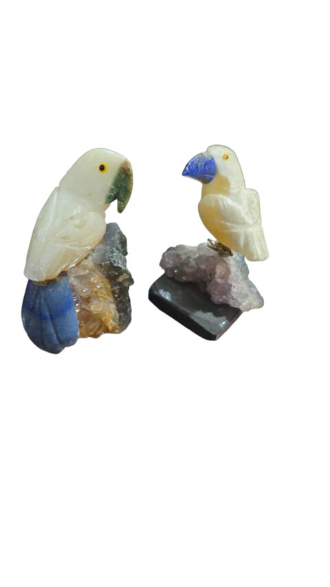 Par de pássaros de pedra