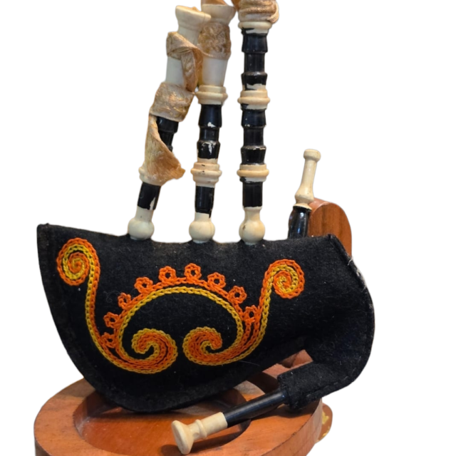 Antiga gaita de fole decorativa