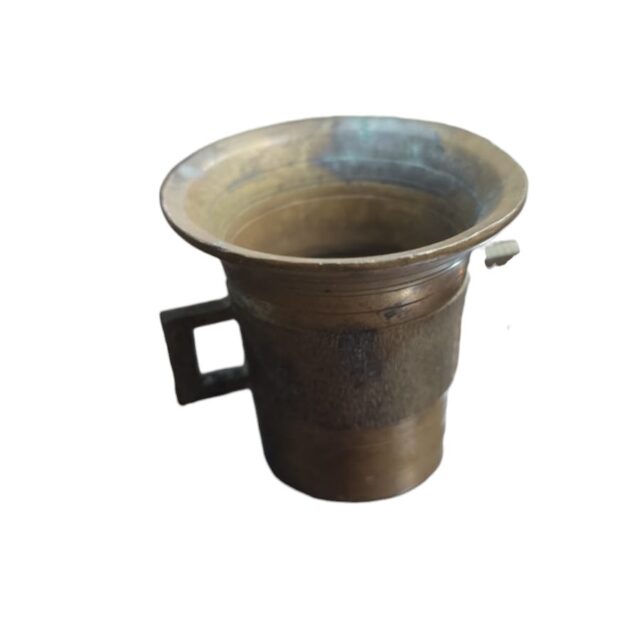 Almofariz de bronze com alças