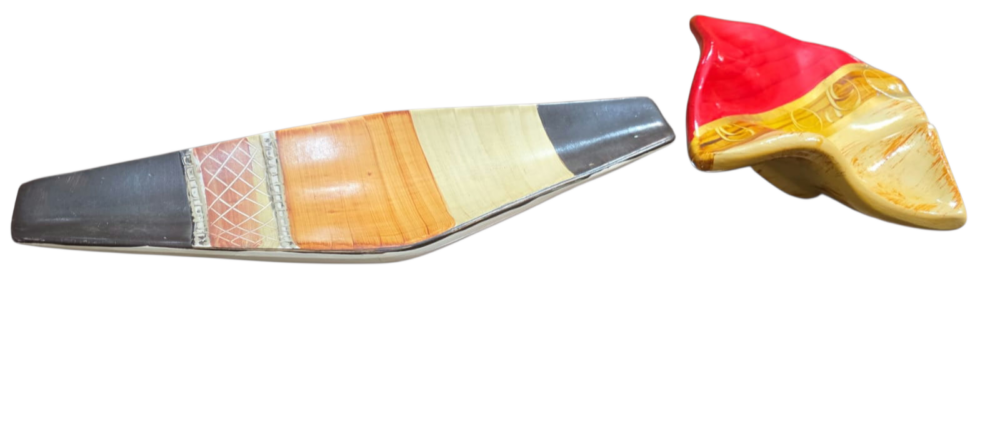 Par de centros de mesa de cerâmica pintados a mão