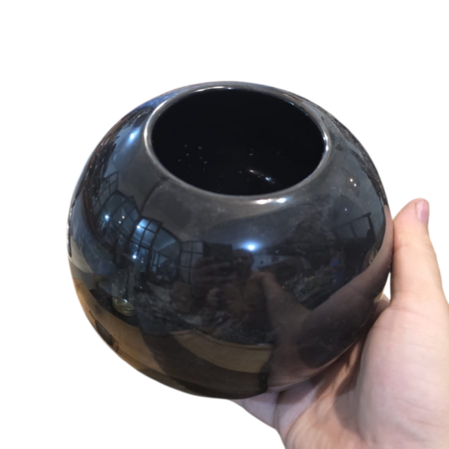 Elegante vaso de cerâmica vitrificada
