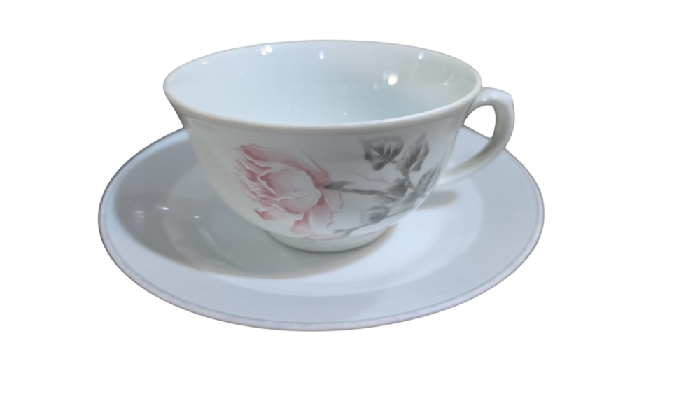 Xícara de chá de porcelana