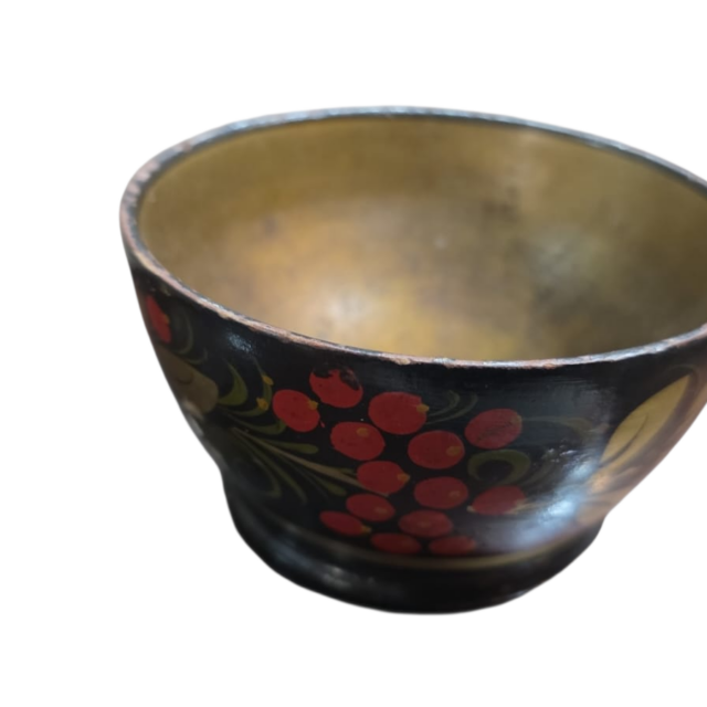 Bowl russo de madeira com bela arte feita a mão