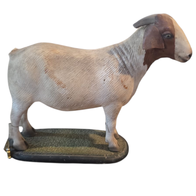 Antiga escultura de animal de resina