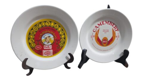 Par de porcelanas colecionáveis Tropic Art