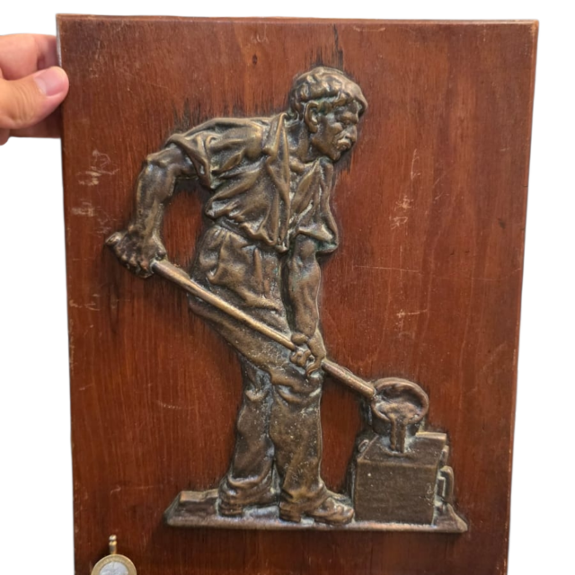Quadro com arte de forjador em bronze