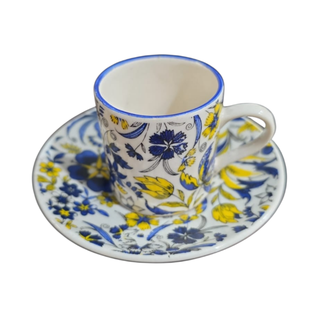 Antiga xícara de café porcelana Bohemia, belíssima arte
