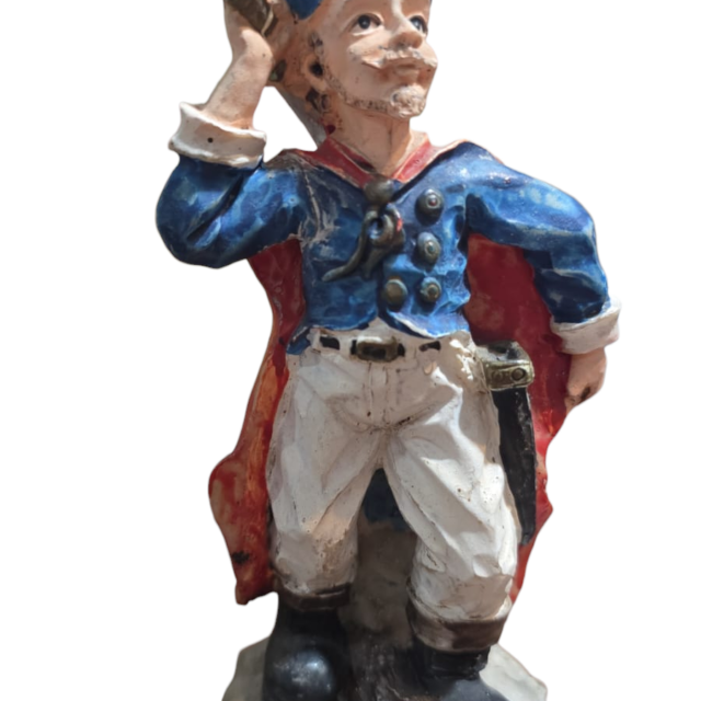 Antiga escultura de resina