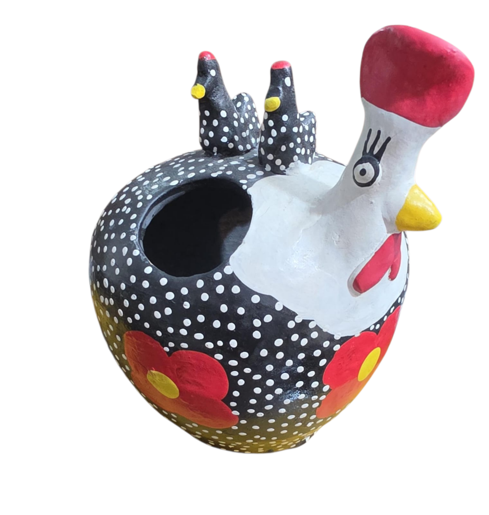 Galinha de cerâmica artesanal