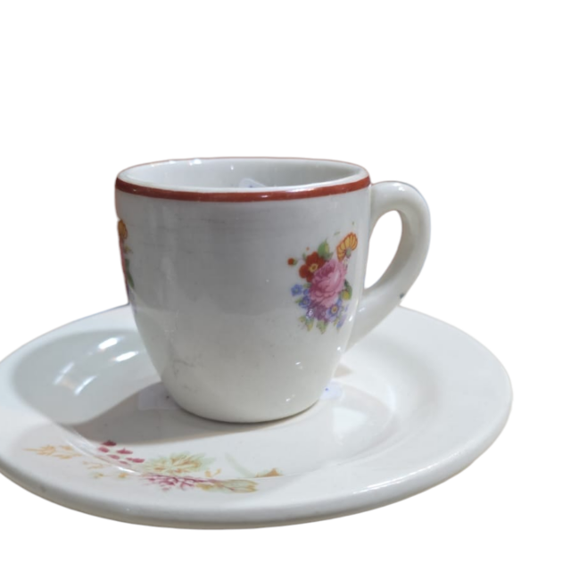 Antiga xícara de porcelana D. Pedro II