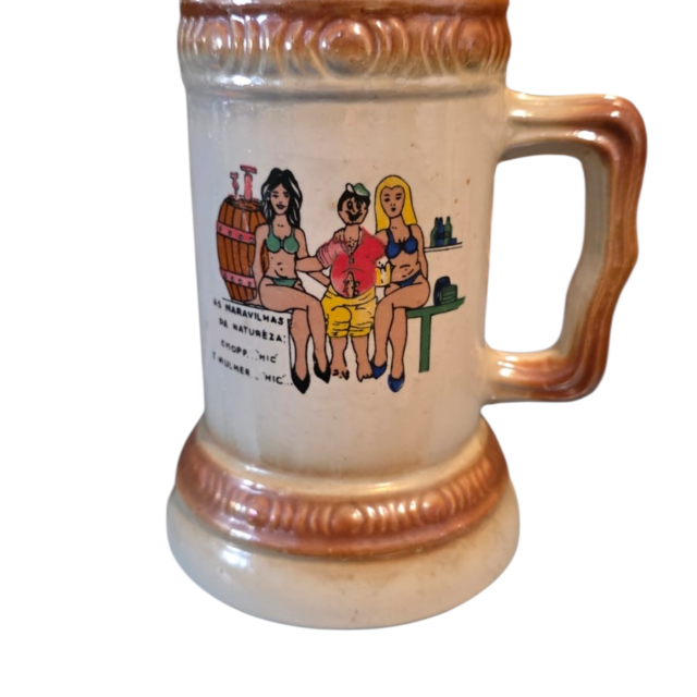 Antiga caneca