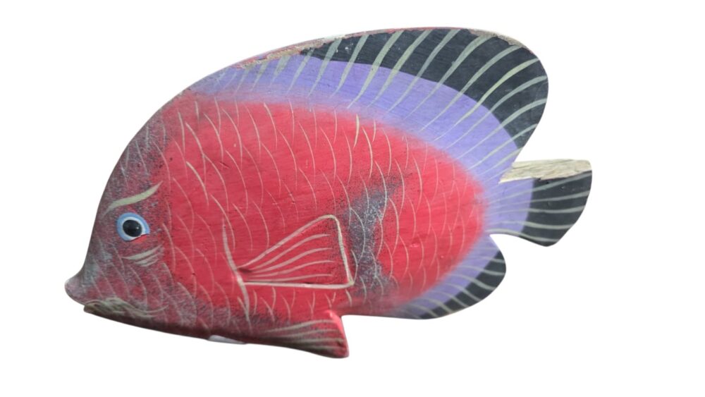 Peixe de madeira pintado a mão