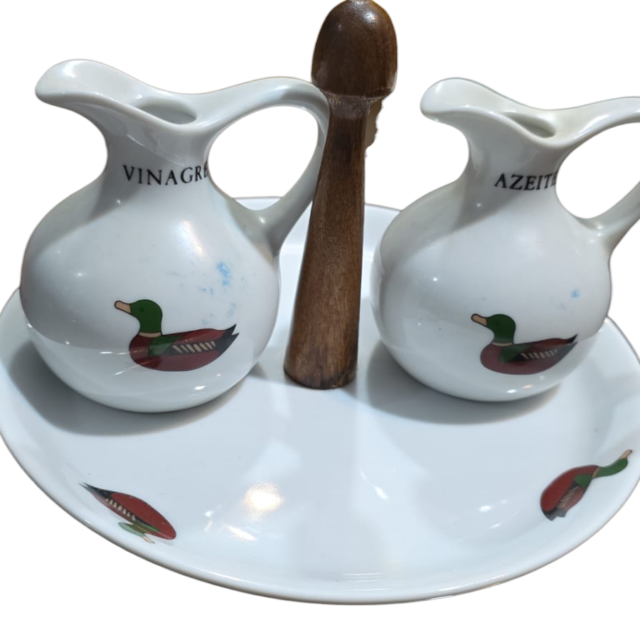 Antigo galheteiro porcelana Germer