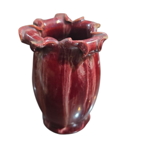 Elegante vaso de cerâmica feito a mão