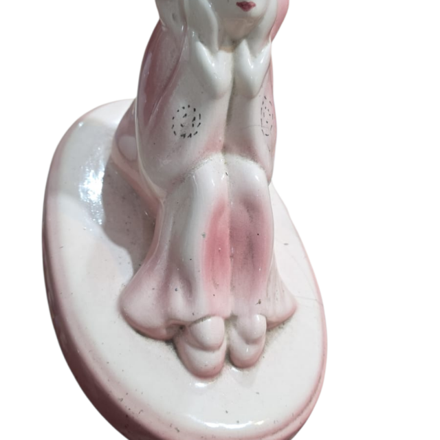 Antiga e bela escultura de porcelana Pierrot