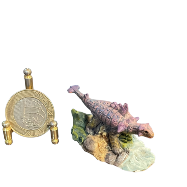 Dinossauro de resina
