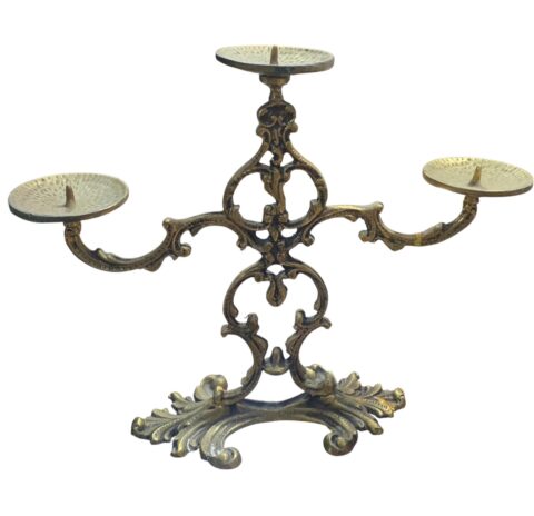 Pesado candelabro de bronze maciço