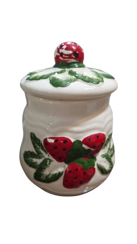 Belo pote de louça, com arte de morangos