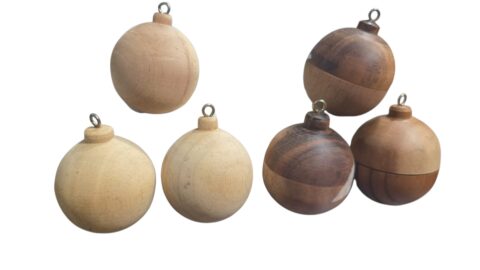 Lote de bolas antigas de pendurar de madeira
