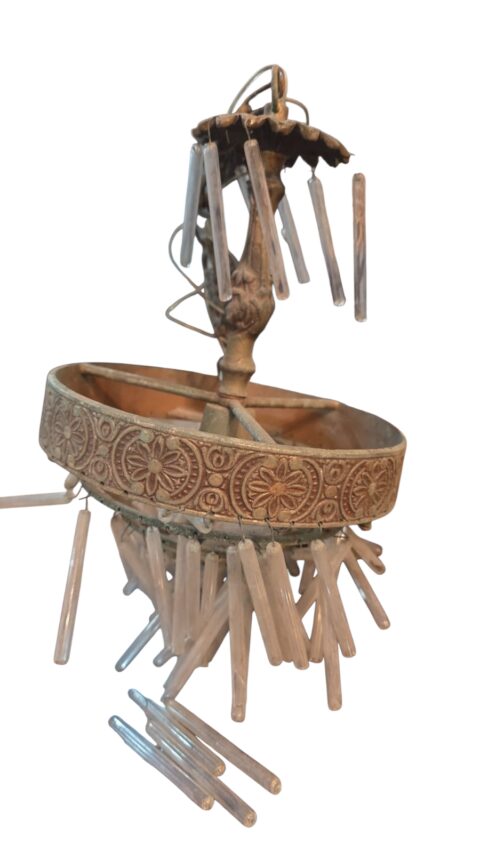 Antigo lustre pendente com cristais