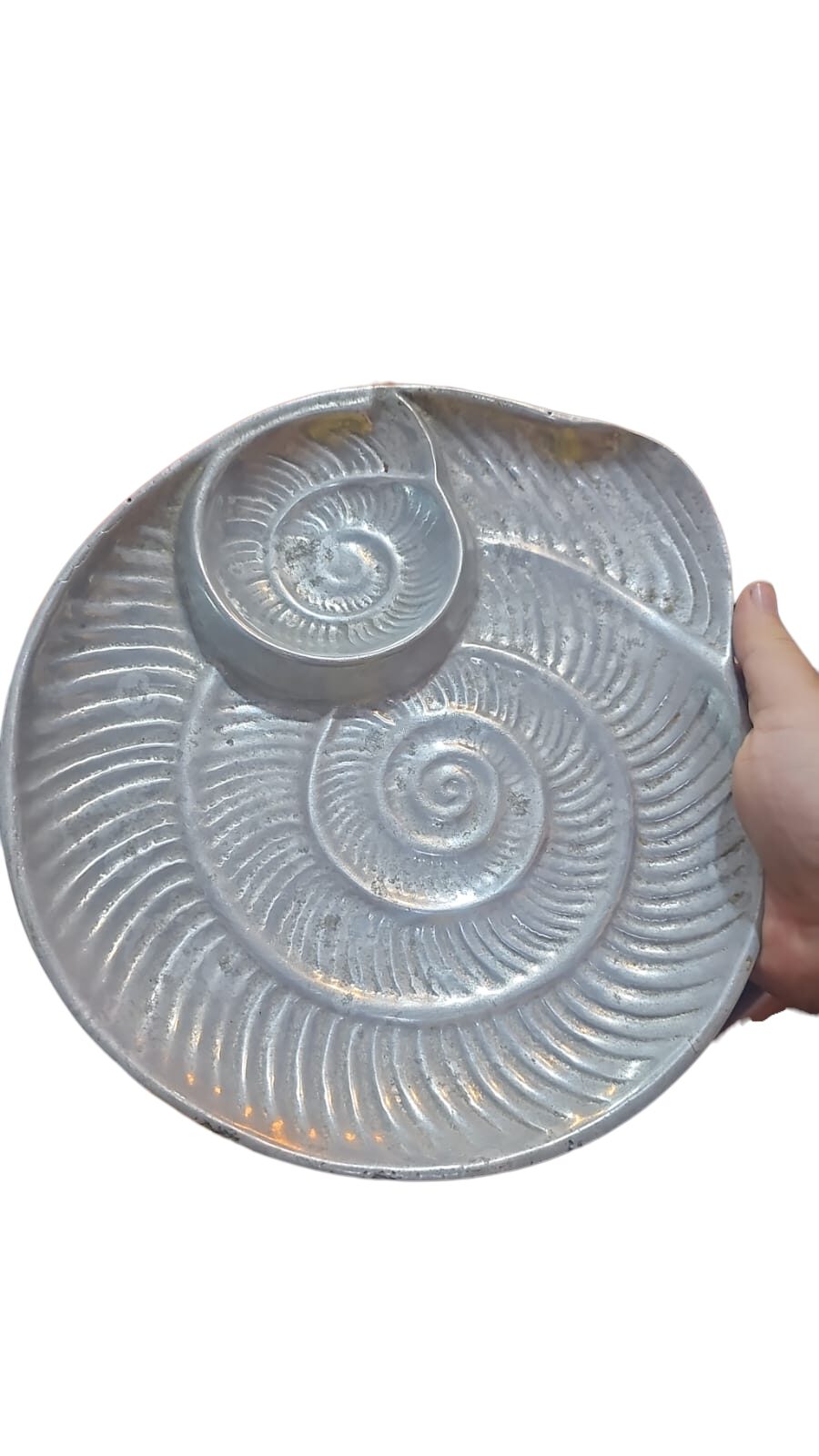 Antiga petisqueira caracol, pesada, alumínio maciço