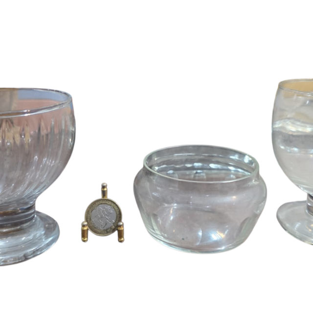 Lote com três itens de vidro/demi cristal