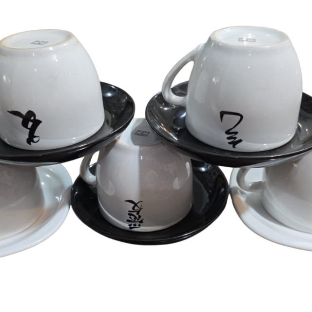 Conjunto de xícaras de chá porcelana Pozzani