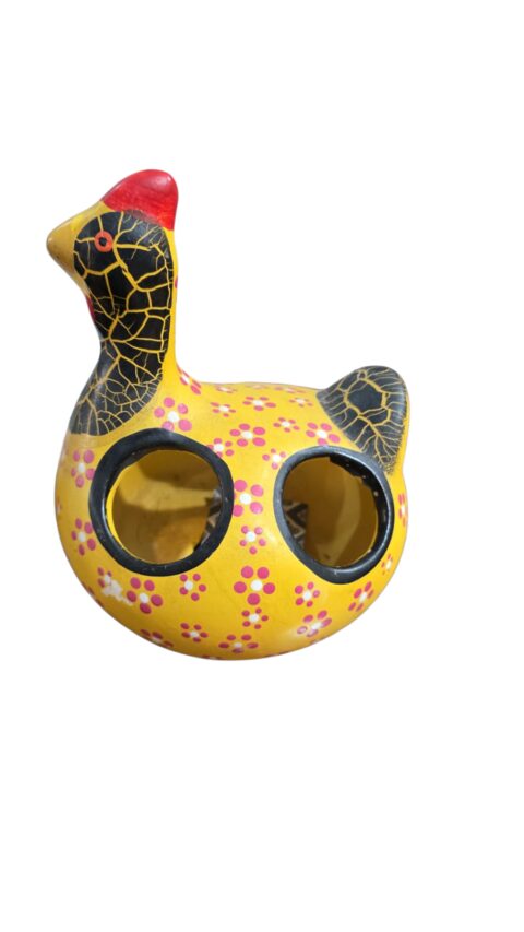 Galinha de cerâmica artesanal
