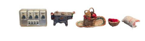 Miniaturas em materiais diversos