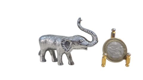 Escultura de elefante em metal