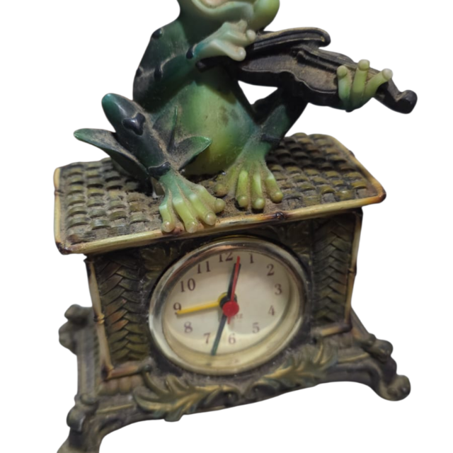 Relógio de sapo de resina