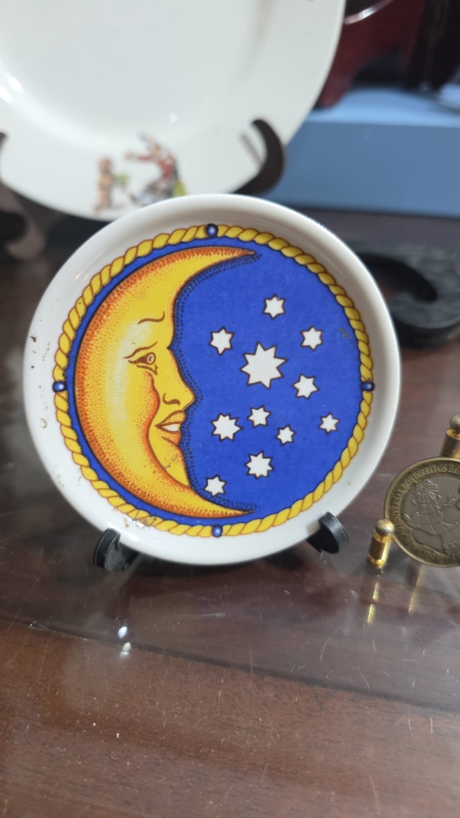 Porcelana pequena com arte mística - Imagem 2