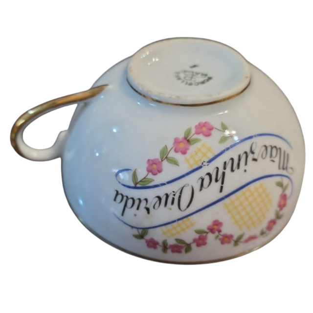 Antiga xícara de chá porcelana Mauá