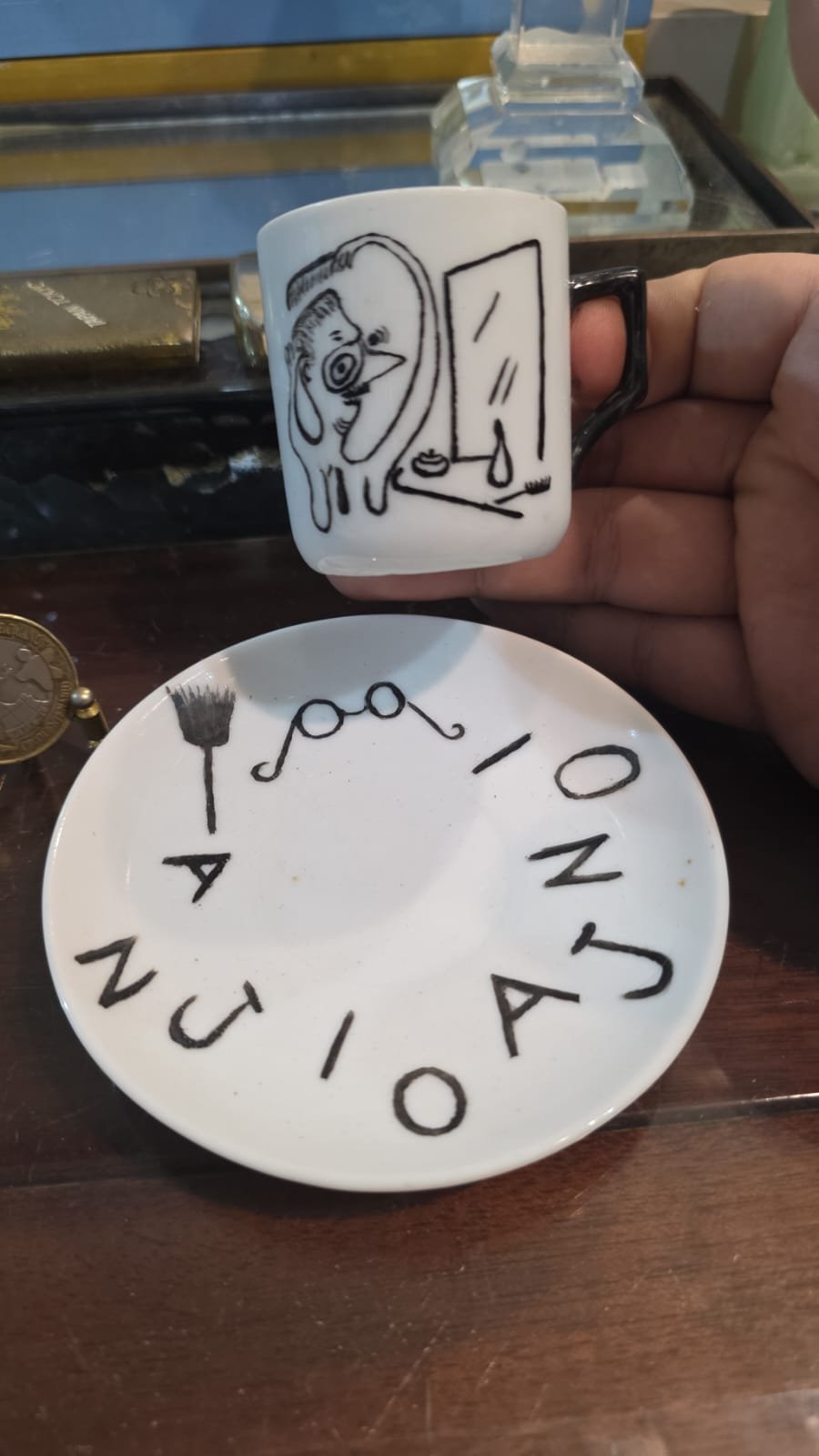 Par de antigas xícaras de porcelana Mauá - Imagem 3