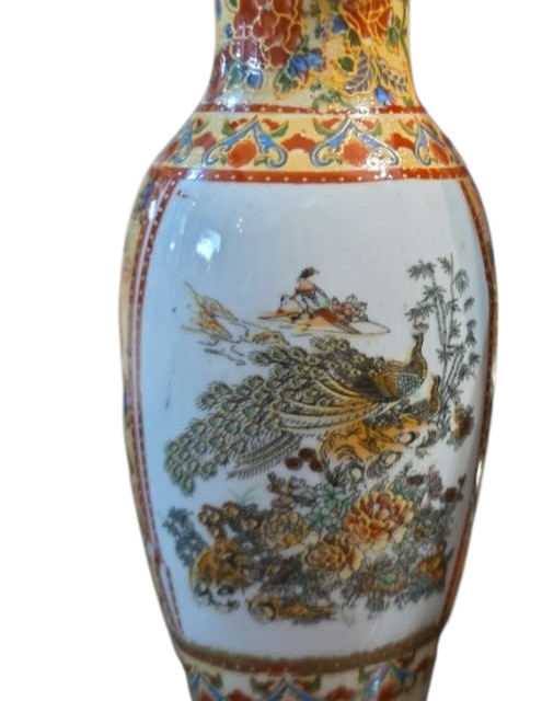 Belo vaso de porcelana chinesa