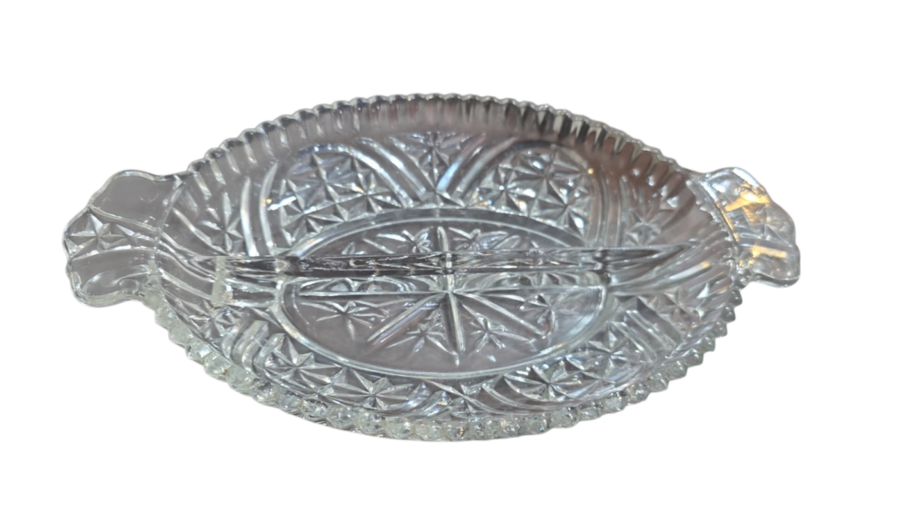 Antiga petisqueira de vidrão