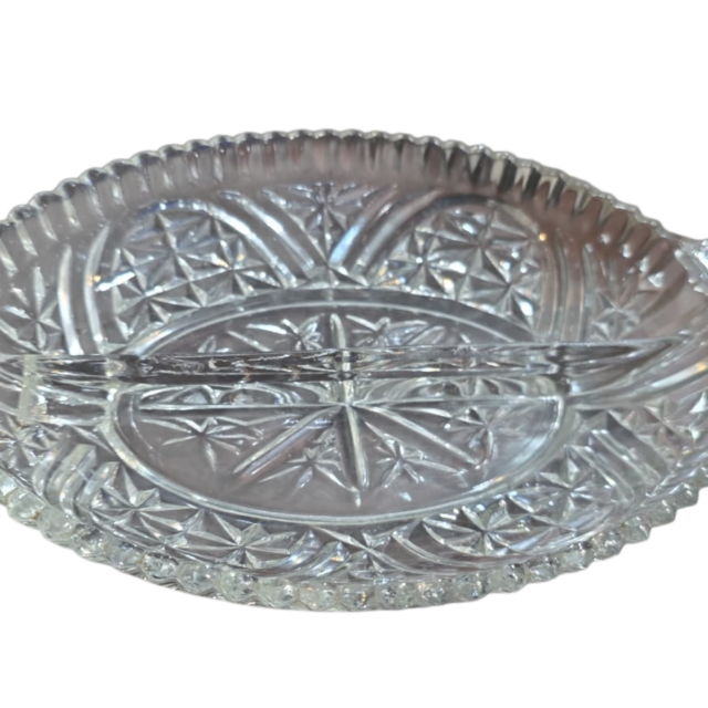 Antiga petisqueira de vidrão
