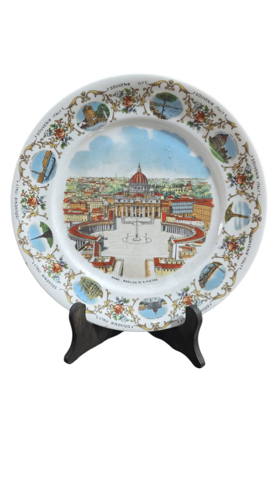Antiga porcelana com bela arte italiana