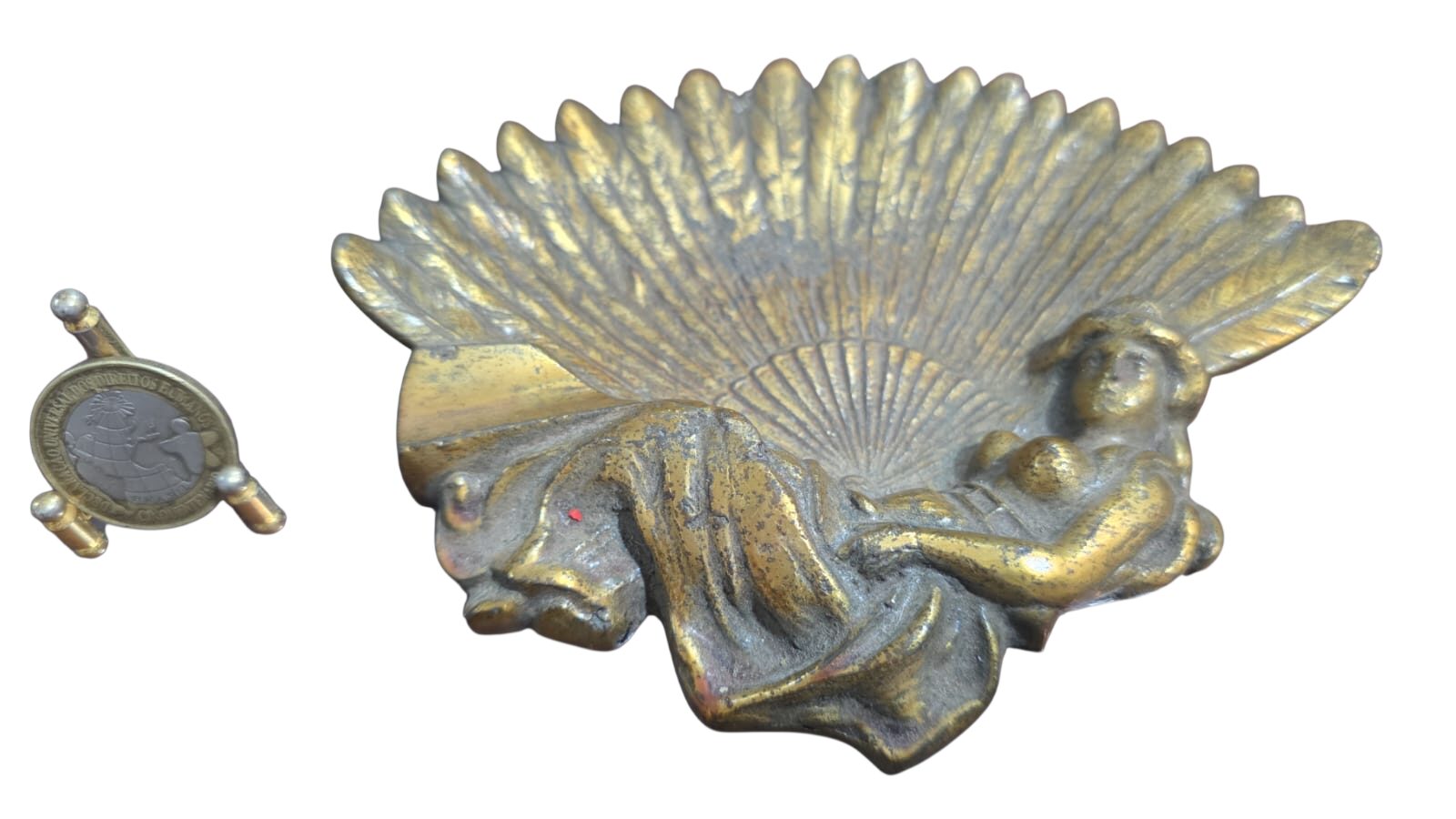 Antigo e belíssimo cinzeiro em bronze maciço, art noveau