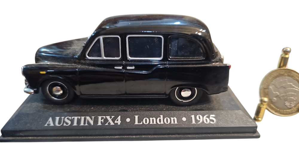 Miniatura Austin FX4 1965, top