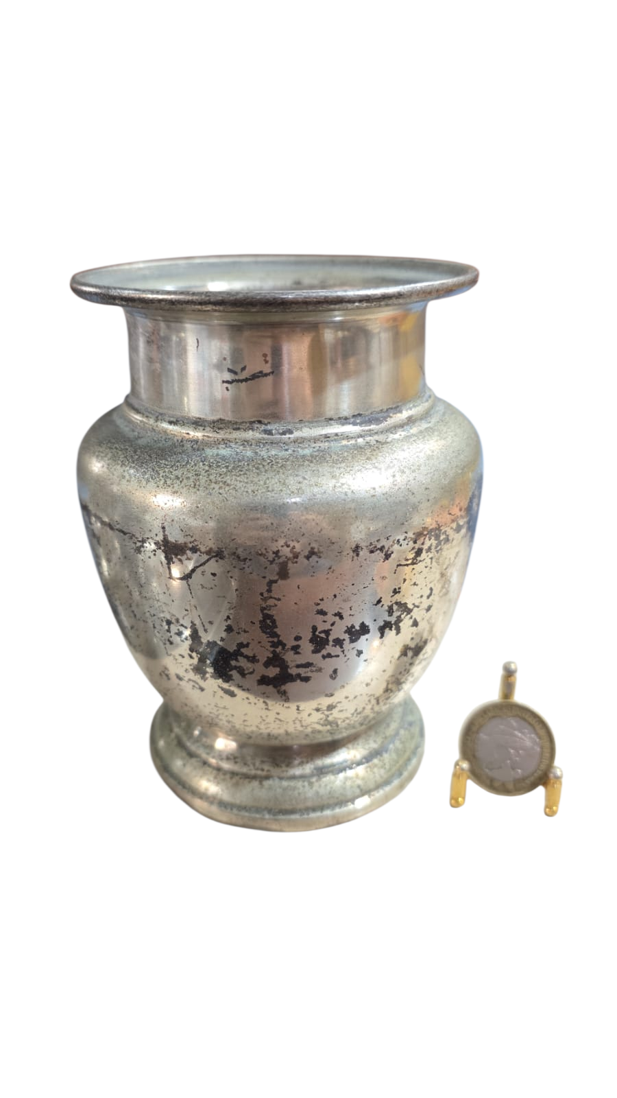 Antigo vaso indiano espessurado a prata