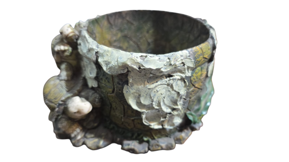 Lindo Cachepot de resina ornamentado com bela arte