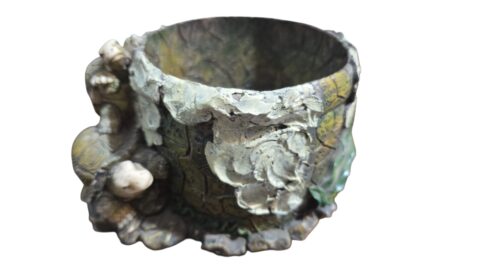 Lindo Cachepot de resina ornamentado com bela arte