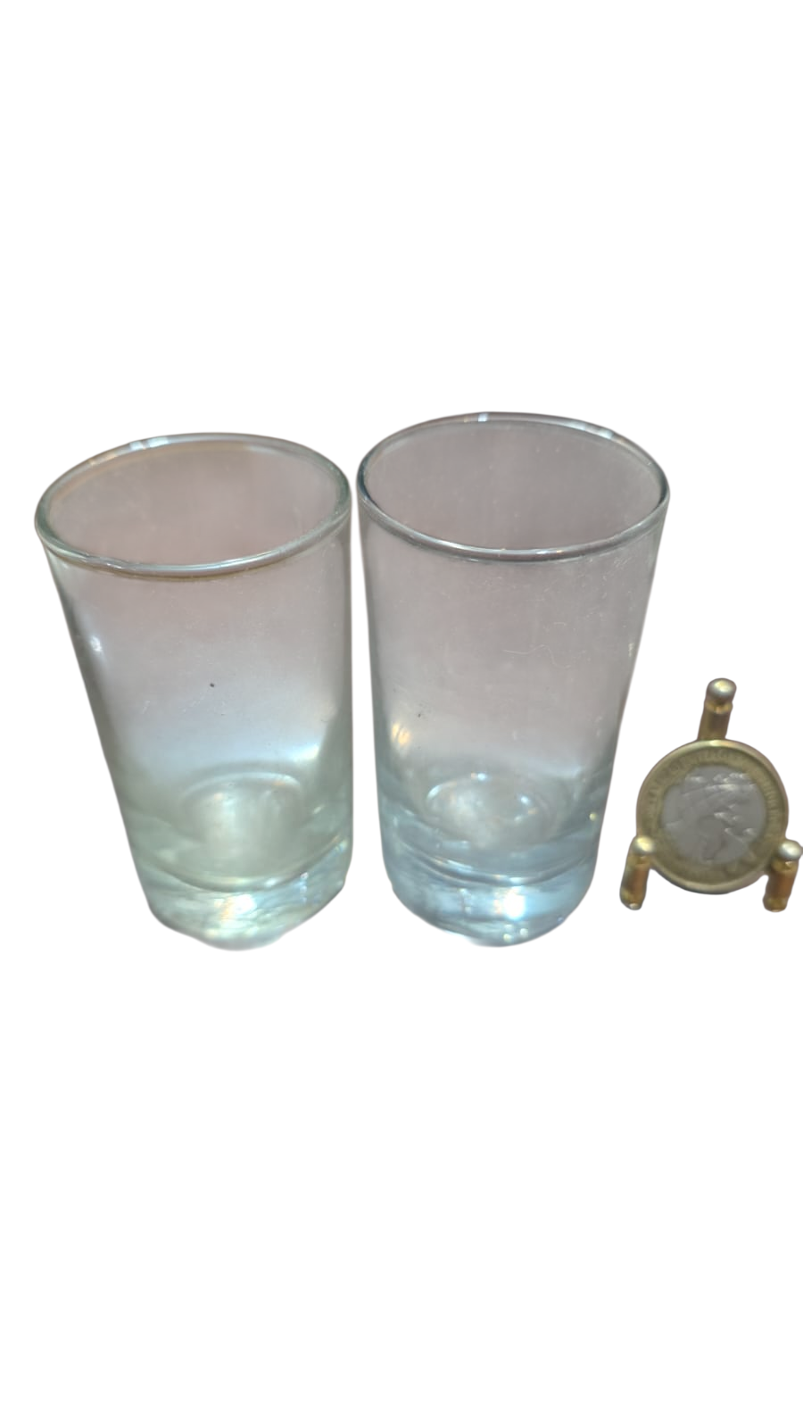 Par de antigos copos de cachaça