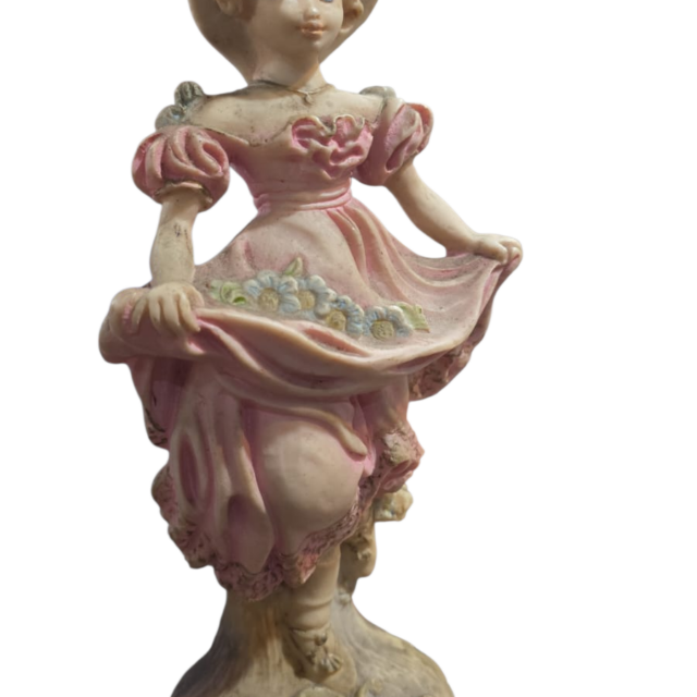 Grande e antiga escultura de resina, provavelmente italiana